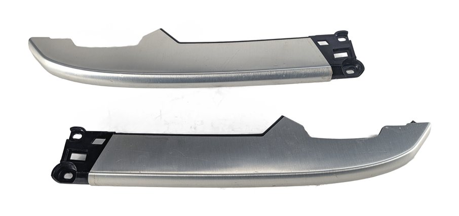 Thumbnail 3: 2017 LAND ROVER DISCOVERY (L462) DASH VERTICAL TRIM SET/2 (BRUSHED ALUMINUM)