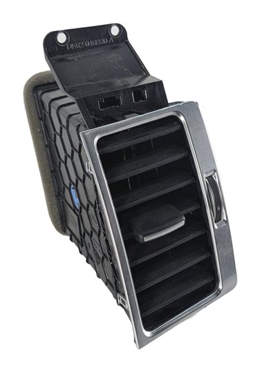 Thumbnail 3: 2017 LAND ROVER DISCOVERY L462 FRONT RIGHT PASSENGER DASH OUTER AC VENT (Black)