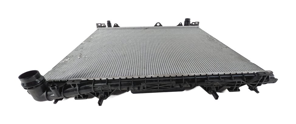 Thumbnail 5: 2017 LAND ROVER DISCOVERY (L462) 3.0L COOLANT COOLING RADIATOR NISSENS 64331