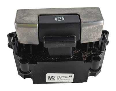 Thumbnail 7: 2017 LAND ROVER DISCOVERY (L462) ELECTRONIC PARK PARKING BRAKE SWITCH w/ TRIM