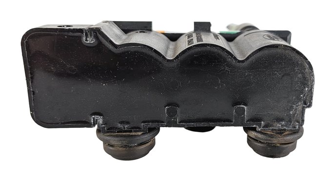 Thumbnail 6: 17 LAND ROVER DISCOVERY L462 FRONT AIR SUSPENSION VALVE BLOCK SOLENOID MANIFOLD