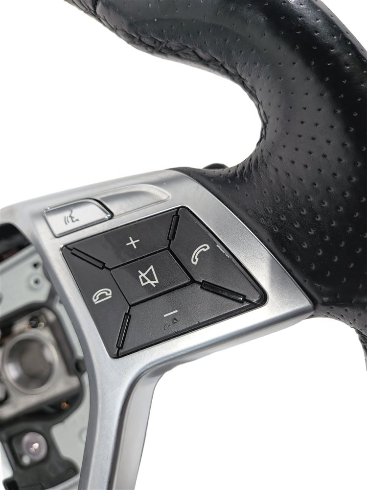 Thumbnail 6: 2012-2013 MERCEDES E350 E400 E550 E63 CLS550 DRIVER STEERING WHEEL w/ SWITCHES