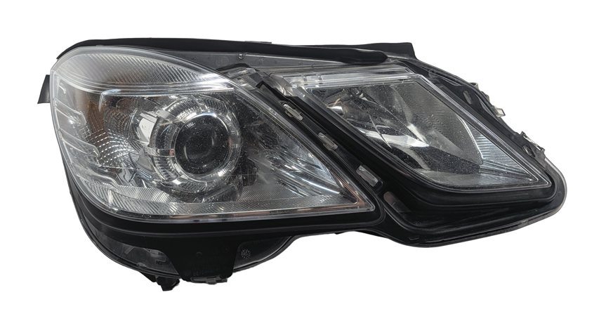 2010-2013 MERCEDES BENZ E300 E350 E400 E550 (W212) RIGHT HALOGEN HEADLIGHT LAMP