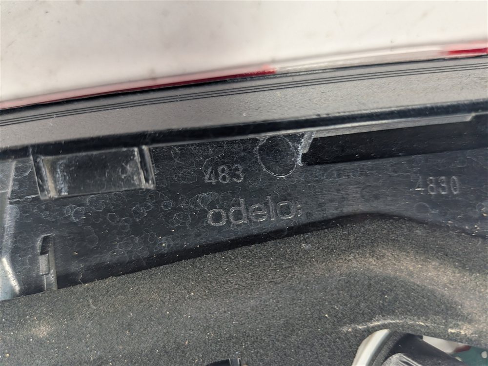 Thumbnail 8: 2010-2013 MERCEDES E300 E350 E400 E550 (W212) RIGHT INNER TAILLIGHT LIGHT LAMP