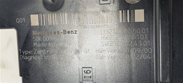 Thumbnail 6: 11-12 MERCEDES E350 E550 CLS550 (W212 W218) REAR SIGNAL ACQUISITION MODULE SAM