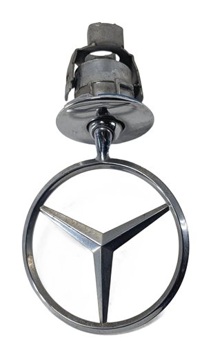 Thumbnail 4: 2012 MERCEDES E350 (W212) FRONT HOOD STAR ORNAMENT EMBLEM BADGE LOGO