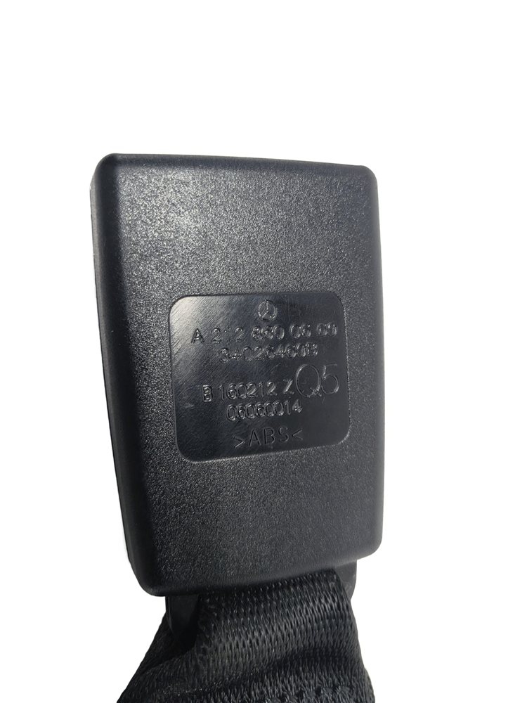Thumbnail 8: 2012 MERCEDES E350 W212 REAR LEFT/CENTER/RIGHT SEATBELT BUCKLE SET/3 (Black)