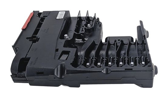 2012 MERCEDES E350 W212 3.5L POSITIVE BATTERY TERMINAL POWER DISTRIBUTION BLOCK