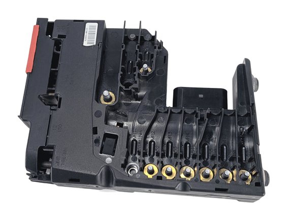 Thumbnail 2: 2012 MERCEDES E350 W212 3.5L POSITIVE BATTERY TERMINAL POWER DISTRIBUTION BLOCK