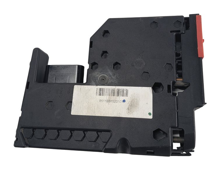 Thumbnail 6: 2012 MERCEDES E350 W212 3.5L POSITIVE BATTERY TERMINAL POWER DISTRIBUTION BLOCK