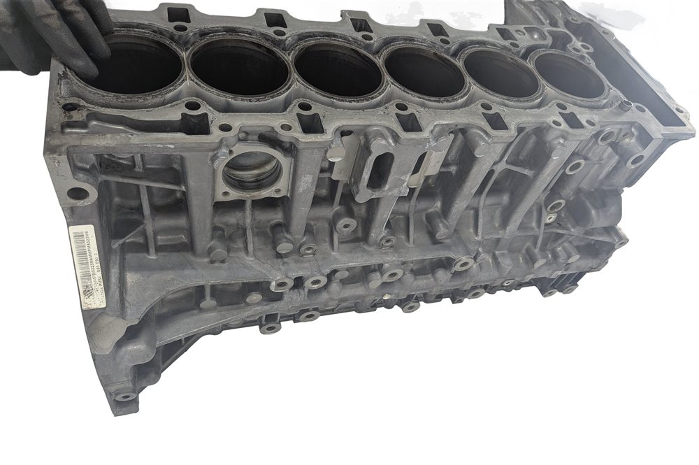 Thumbnail 6: 10-12 BMW 135i 335i 535i X3 X5 (E90 F10 E70 E71) 3.0L N55 ENGINE CYLINDER BLOCK