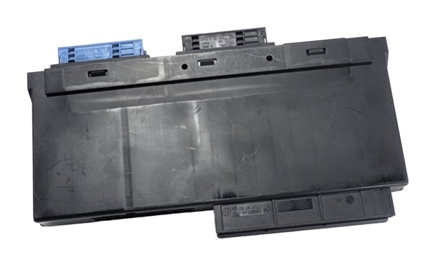 12-15 BMW 335 X1 (E84 E90 E92 E93) PRIMARY BODY CONTROL MODULE COMPUTER (BCM)