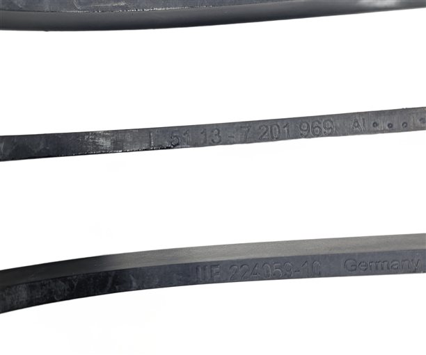 Thumbnail 6: 09-12 BMW 323i 328i 335i 335d (E90) FRONT LEFT/RIGHT KIDNEY GRILLE SET/2 CHROME