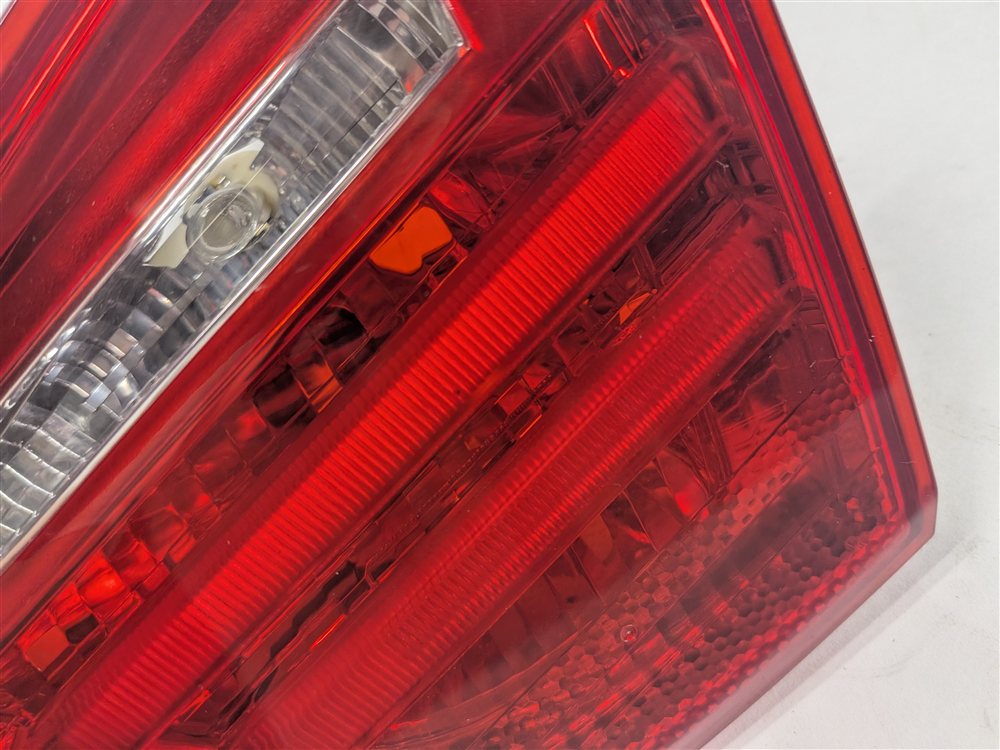 Thumbnail 6: 2009-2011 BMW 328i 335i M3 335d 323i (E90) RIGHT TRUNK LID INNER TAIL LIGHT LAMP