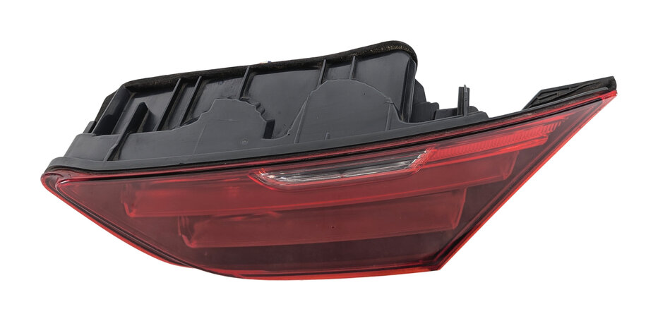 Thumbnail 4: 12-19 BMW 640i 650i M6 (F06 F12 F13) RIGHT PASSENGER INNER TAILLIGHT LIGHT LAMP