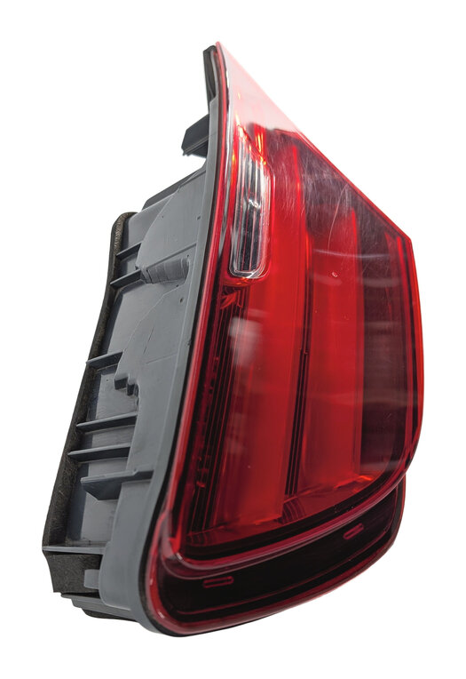 Thumbnail 6: 12-19 BMW 640i 650i M6 (F06 F12 F13) RIGHT PASSENGER INNER TAILLIGHT LIGHT LAMP