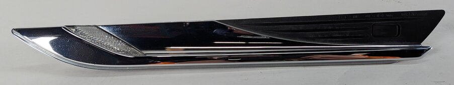 Thumbnail 2: 12-15 BMW 6 SERIES F06 F12 F13 FRONT LEFT FENDER LIGHT w/ AUTO PARK RADAR SENSOR