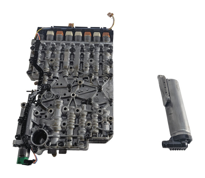 Thumbnail 8: 2013 BMW 640i 740i F06 F01 8HP45Z AUTOMATIC TRANSMISSION VALVE BODY w/OIL PUMP
