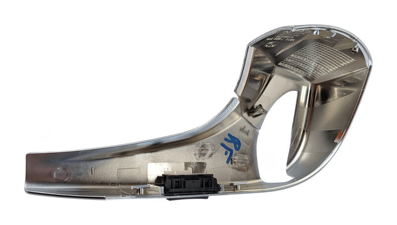 Thumbnail 7: 2013 BMW 640I GRAN COUPE (F06) FRONT RIGHT SEAT BELT SHOULDER GUIDE (Beige)