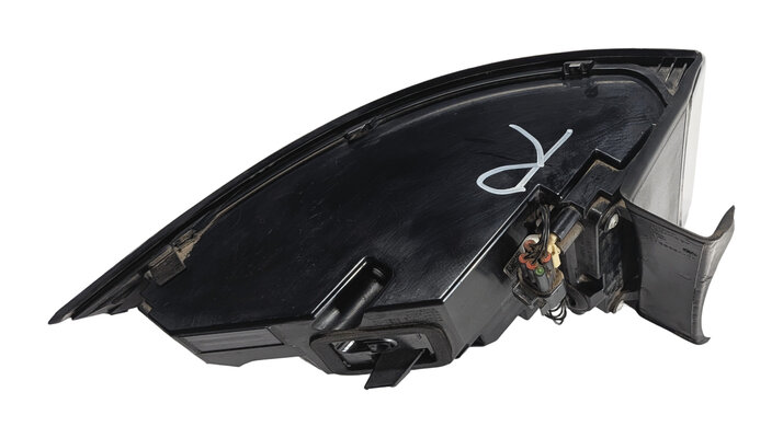 Thumbnail 5: 15-19 LAND ROVER DISCOVERY SPORT (L550) RIGHT REAR TAILLIGHT BRAKE LIGHT LAMP