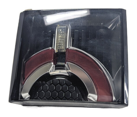 Thumbnail 4: 2015-2019 LAND ROVER DISCOVERY SPORT (L550) LEFT REAR INNER TAILLIGHT LIGHT LAMP