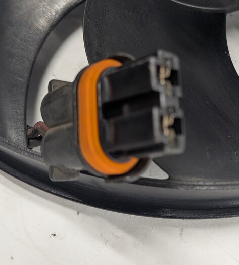Thumbnail 6: 12-17 LR2 DISCOVERY SPORT EVOQUE (L538 L550) SMALL RADIATOR COOLING FAN & MOTOR