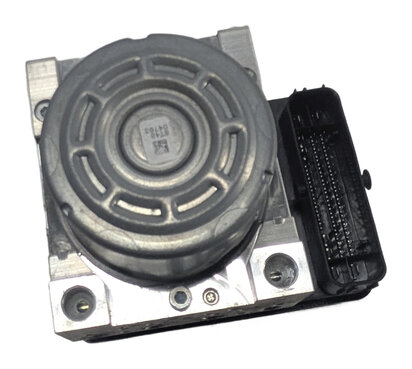 Thumbnail 2: 16 LAND ROVER DISCOVERY SPORT (L550) 2.0L AWD ANTI-LOCK ABS BRAKE PUMP & MODULE