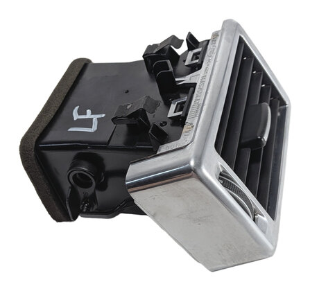 Thumbnail 3: 2016 LAND ROVER DISCOVERY SPORT (L550) FRONT LEFT DRIVER DASH AC VENT (Black)
