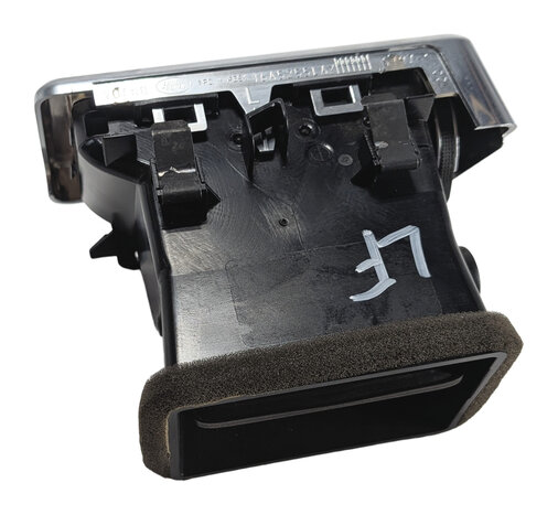 Thumbnail 4: 2016 LAND ROVER DISCOVERY SPORT (L550) FRONT LEFT DRIVER DASH AC VENT (Black)