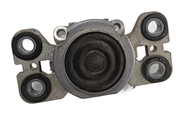 Thumbnail 2: 2016 LAND ROVER DISCOVERY SPORT (L550) AUTO TRANSMISSION GEARBOX SUPPORT MOUNT