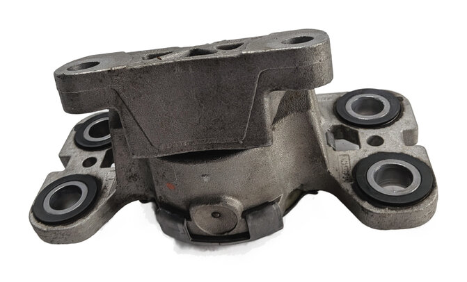 Thumbnail 3: 2016 LAND ROVER DISCOVERY SPORT (L550) AUTO TRANSMISSION GEARBOX SUPPORT MOUNT