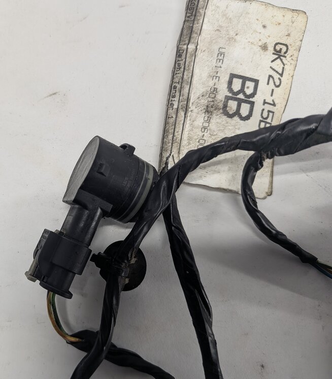 Thumbnail 8: 2016 LAND ROVER DISCOVERY SPORT L550 REAR PDC PARK SENSOR SET/4 w/HARNESS (Grey)
