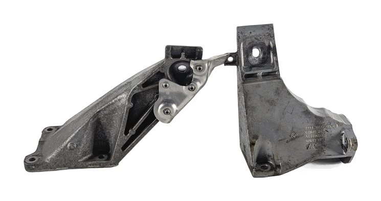 Thumbnail 7: 2008 BMW X5 (E70) 4.8L N62 ENGINE LEFT/RIGHT MOTOR MOUNT SUPPORT BRACKET SET/2