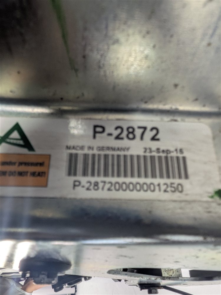 Thumbnail 11: 2008 BMW X5 (E70) AIR RIDE SUSPENSION COMPRESSOR PUMP w/ VALVE BLOCK & BRACKET
