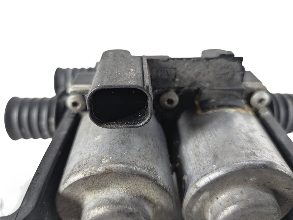 Thumbnail 8: 2008 BMW X5 (E70) HVAC DUAL HEATER CORE COOLANT CONTROL WATER VALVE SOLENOID