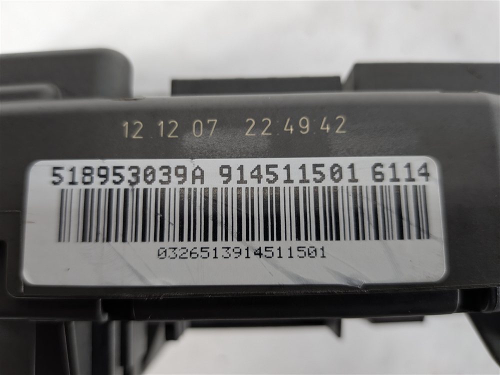 Thumbnail 10: 2008 BMW X5 (E70) 4.8L FRONT POWER DISTRIBUTION JUNCTION FUSE BOX RELAY CARRIER