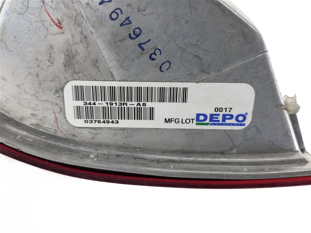 Thumbnail 9: 2008 BMW X5 (E70) REAR RIGHT OUTER QUARTER PANEL TAILLIGHT LAMP DEPO AFTERMARKET