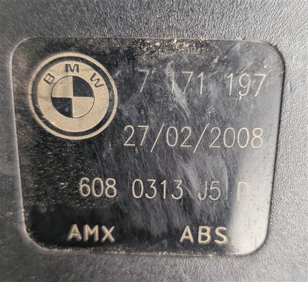 Thumbnail 10: 2008 BMW X5 (E70) REAR LEFT/CENTER/RIGHT SEATBELT BUCKLE RECEIVER SET/3 (Black)