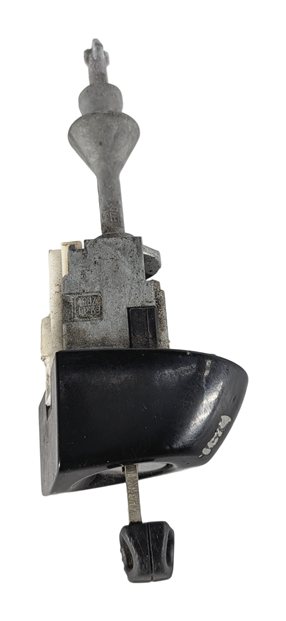 Thumbnail 3: 2008 BMW X5 (E70) FRONT LEFT DRIVER DOOR HANDLE LOCK CYLINDER CAP w/ KEY (Black)