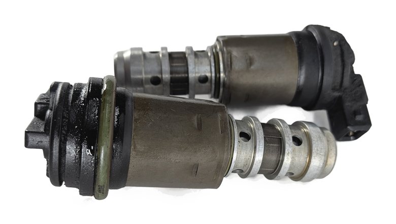 Thumbnail 4: 2007-2010 BMW X5 (E70) 4.8L N62TU V8 ENGINE VANOS CAMSHAFT SOLENOID VALVE SET/2