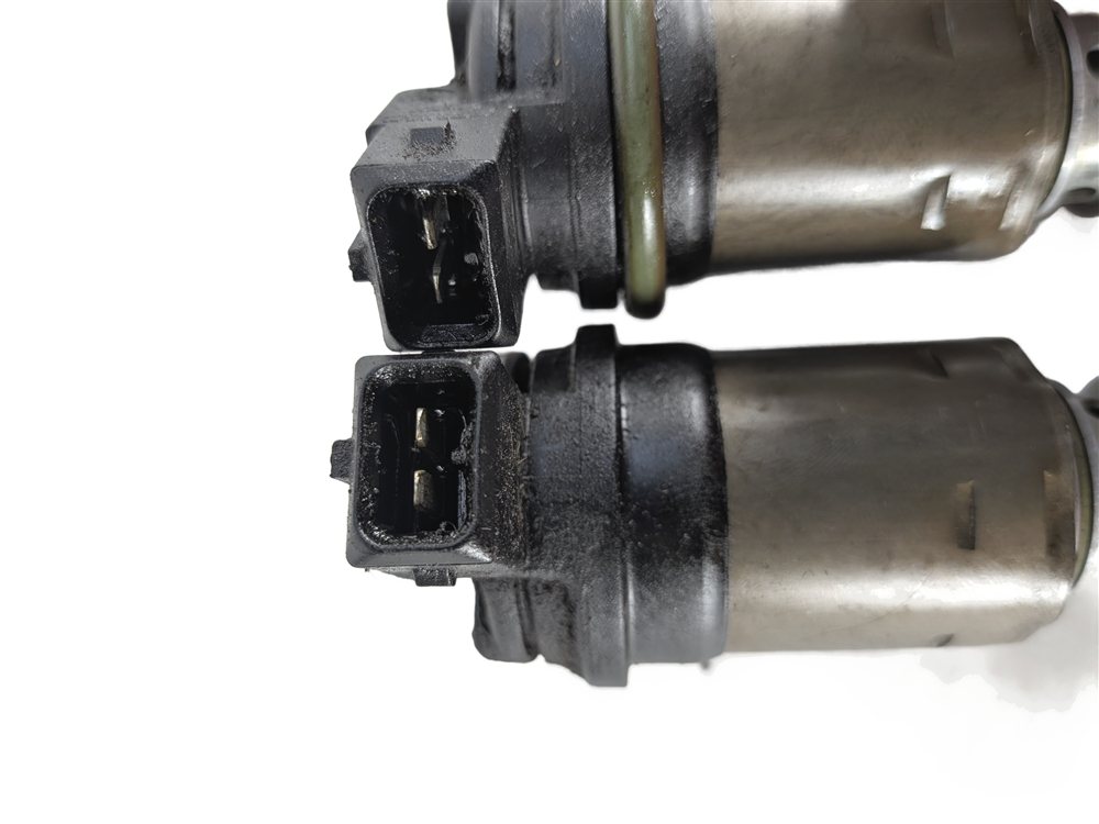 Thumbnail 8: 2007-2010 BMW X5 (E70) 4.8L N62TU V8 ENGINE VANOS CAMSHAFT SOLENOID VALVE SET/2