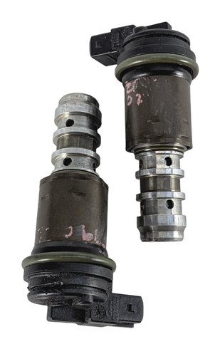 Thumbnail 3: 2007-2010 BMW X5 (E70) 4.8L N62TU V8 ENGINE VANOS CAMSHAFT SOLENOID VALVE SET/2