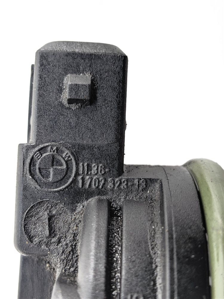 Thumbnail 9: 2007-2010 BMW X5 (E70) 4.8L N62TU V8 ENGINE VANOS CAMSHAFT SOLENOID VALVE SET/2