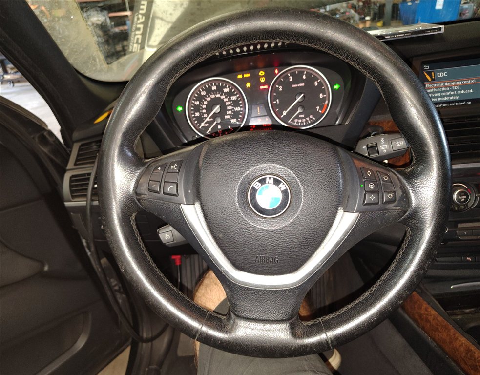 Thumbnail 2: 07-13 BMW X5 (E70) LEFT DRIVER HEATED M SPORT STEERING WHEEL w/SWITCHES (Black)