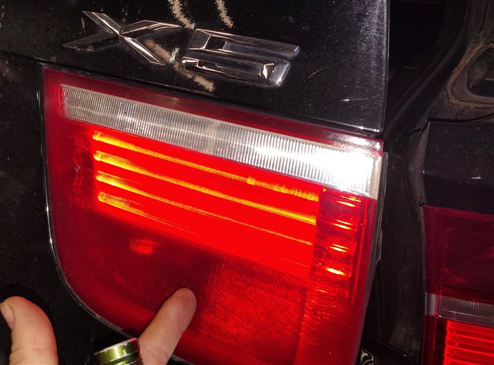 Thumbnail 2: 2007-2010 BMW X5 X5M (E70) RIGHT PASSENGER REAR INNER TRUNK TAILLIGHT LIGHT LAMP