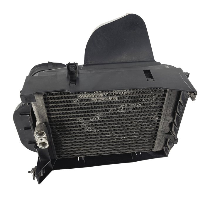 Thumbnail 3: 2007-2010 BMW X5 (E70) 4.8L ENGINE MOTOR OIL FLUID COOLER RADIATOR