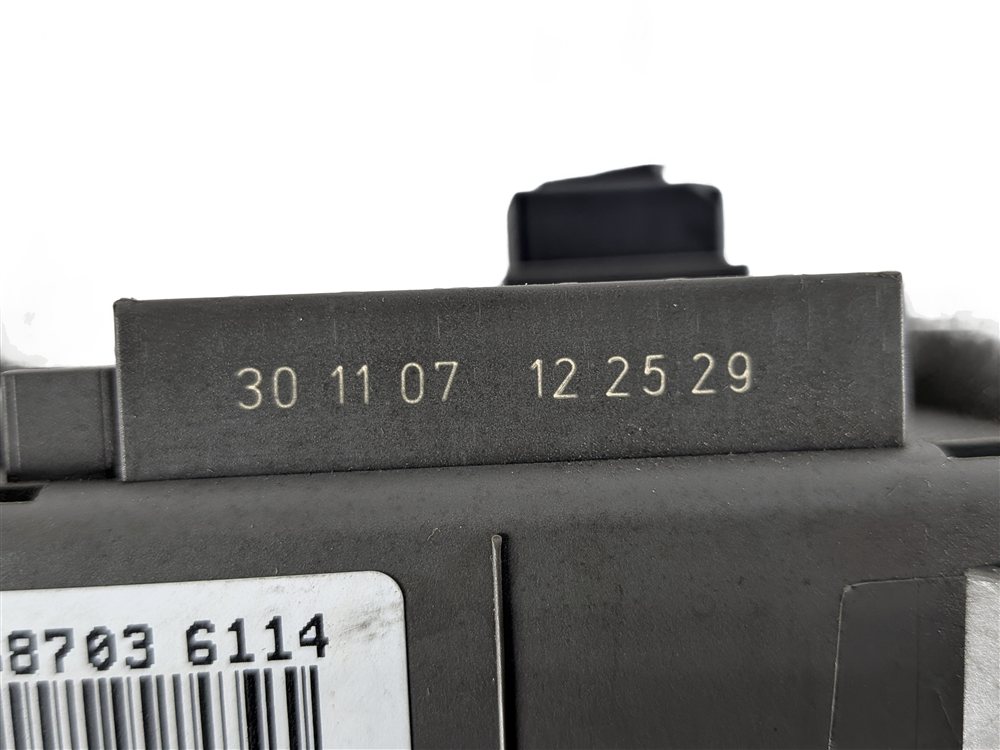 Thumbnail 11: 07-14 BMW X5 X6 E70 E71 REAR TRUNK POWER DISTRIBUTION FUSE BOX MODULE 6931687