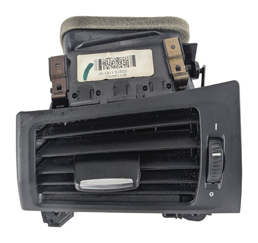 Thumbnail 3: 2016 BMW X3 (F25) FRONT LEFT DRIVER DASH HEAT AIR AC VENT OUTLET BEZEL (Black)