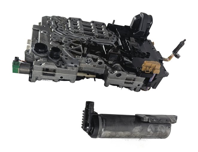 Thumbnail 4: 15-18 BMW X3 X4 X5 X6 (F15 F16 F25 F26) AWD 8HP-45 AUTO TRANSMISSION VALVE BODY