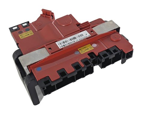 Thumbnail 3: 2016 BMW X3 (F25) 3.0L REAR POSITIVE BATTERY TERMINAL DISTRIBUTION BLOCK BOX B+